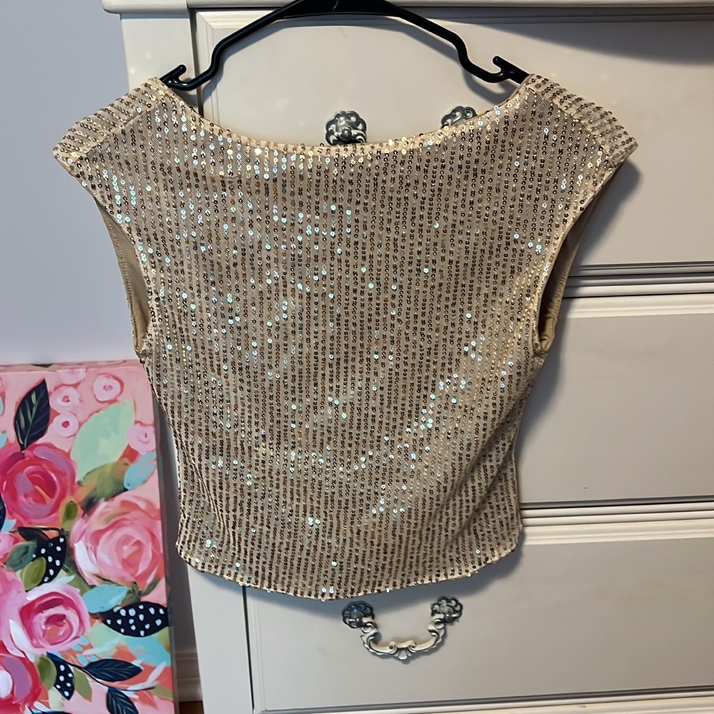 Gold sequin top!